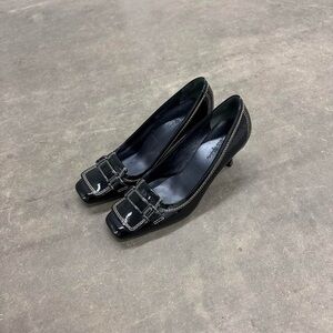 Vintage Cole haan black leather kitten heels